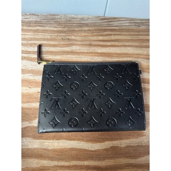 Louis Vuitton Black Melanie MM Monogram Empreinte Leather Pochette Wristlet - Picture 3 of 10